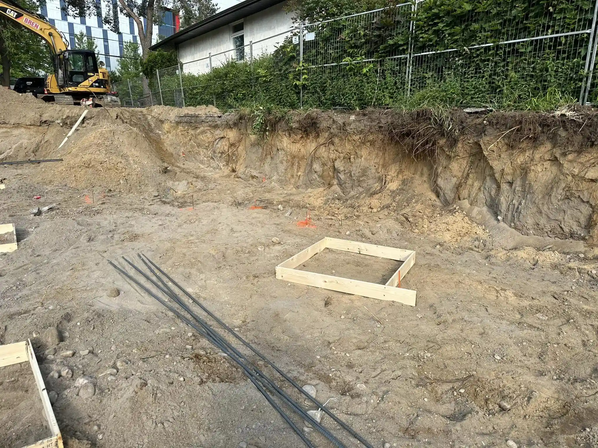 353792513_108057358990117_3913067138981091659_n