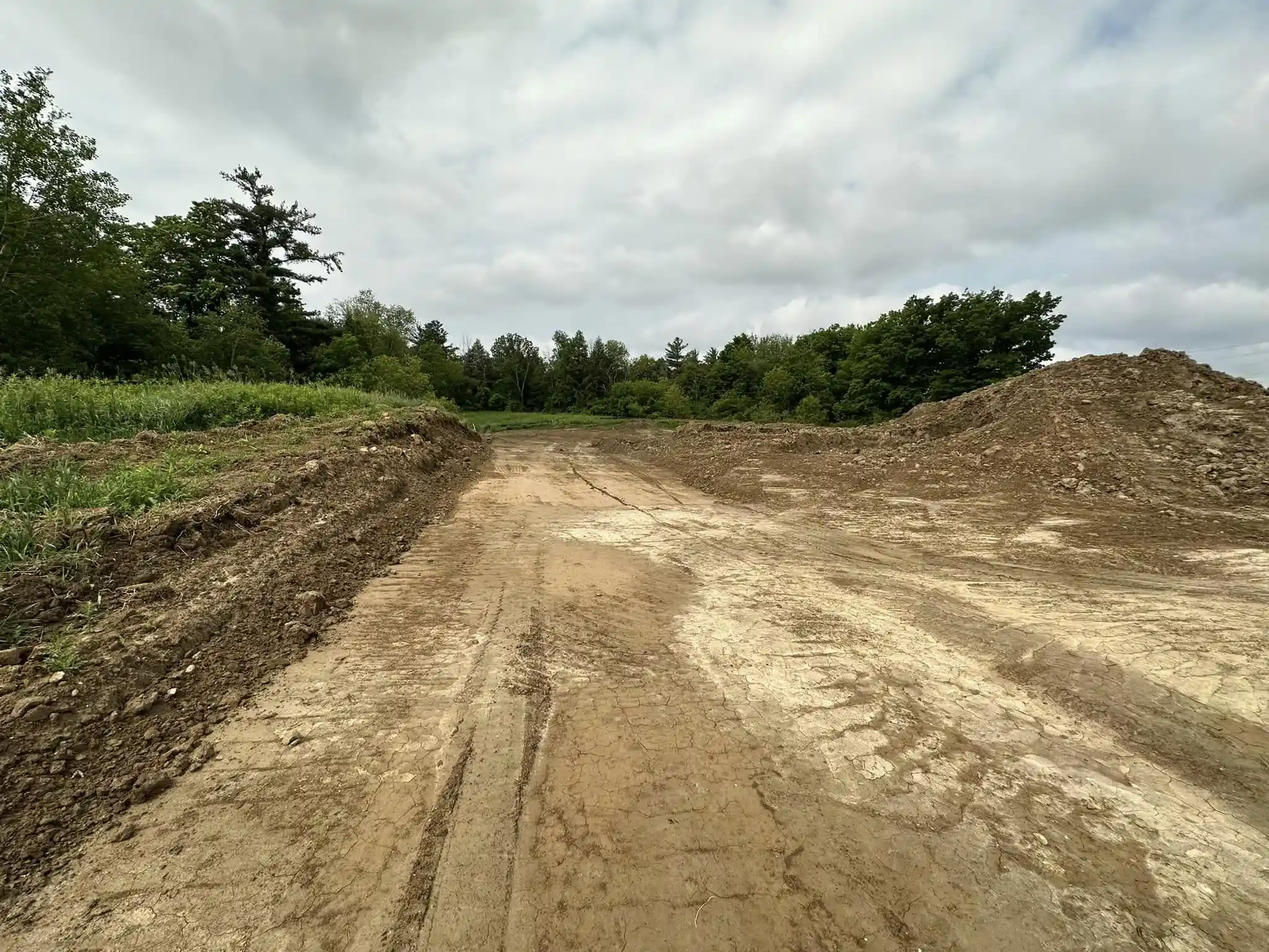 354460096_110121975450322_5659817876153126787_n